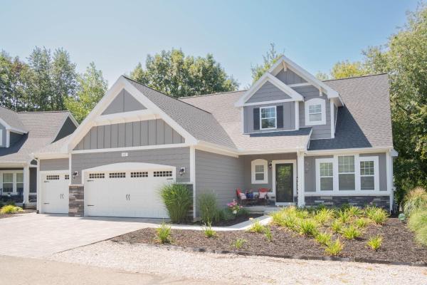 Year Round Pool & Hot Tub, Fire Pit, Clubhouse & Marina - South Haven