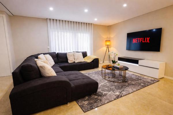 Modern Villa Near Lisbon & Beaches With Heated Pool - Quinta do Conde