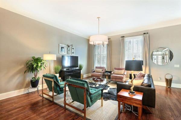 Beautiful Renovated Home Forsyth Park - Savannah, GA