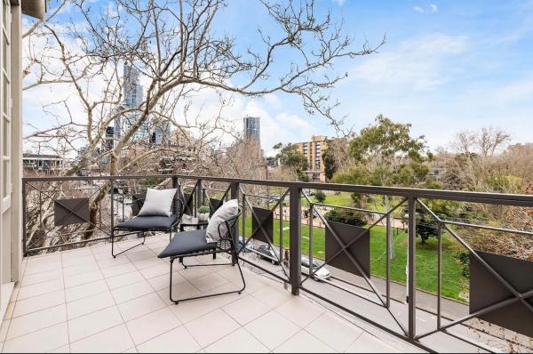 Luxury 3br South Yarra Retreat Spa Bath Bbq & Cars - Brighton