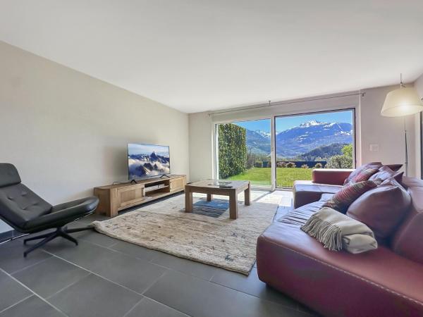Sunny Alps Panorama Modern House Above Sion - Lauenen