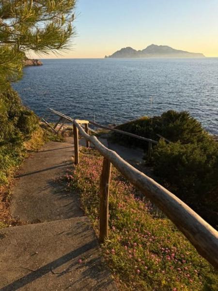 Private Sea Access Coastal Home - Sorrento Coast - Italy