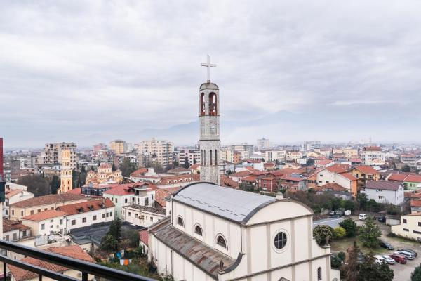 1 Min To Center Apartment With Panoramic View - Shkodër