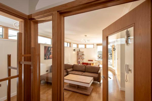 A la foto es mostra l'objecte The Cambridge Penthouse situat a la ciutat de Cambridge.