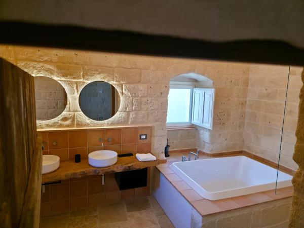 A la foto es mostra l'objecte Due forni affittacamere situat a la ciutat de Matera.