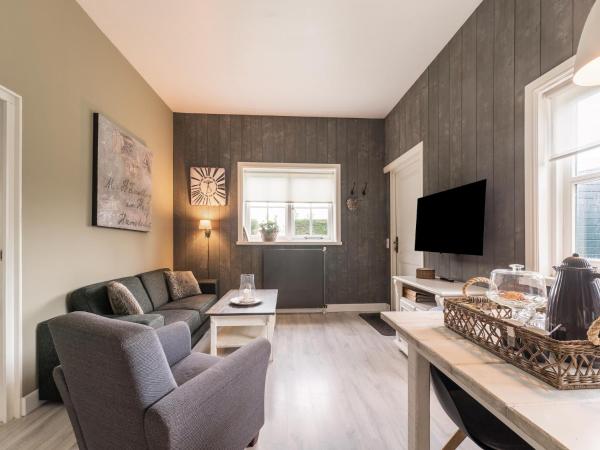 Holiday Home Egmond Near Dune Beaches - Niederlande