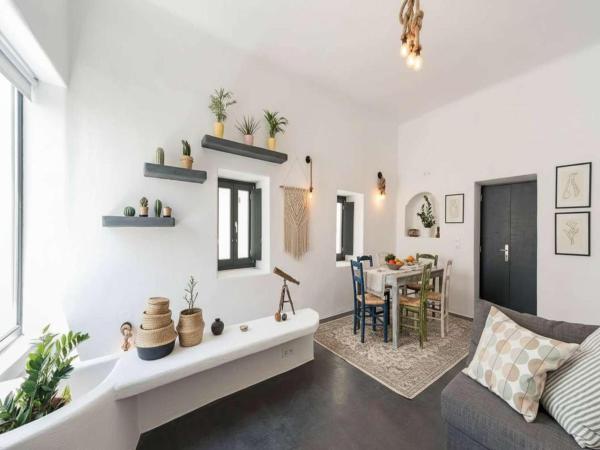 Grand Village Stay For Seven - Santorini