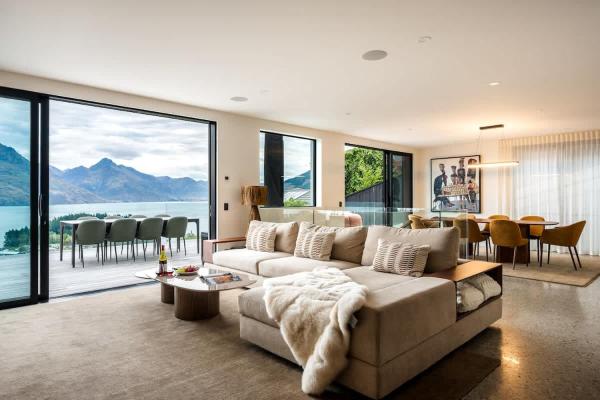 Solara House 3br Hot Tub Fireplace Bbq & Sauna - Queenstown