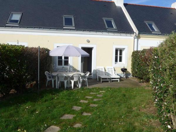 Maison Mitoyenne Avec Jardin, 4 Couchages, Calme à Locmaria - Fr-1-418-51 - Belle-Île