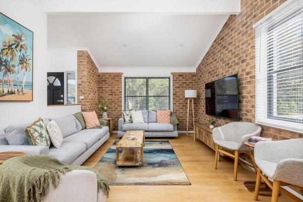 Finrise Port Stephens - Nelson Bay