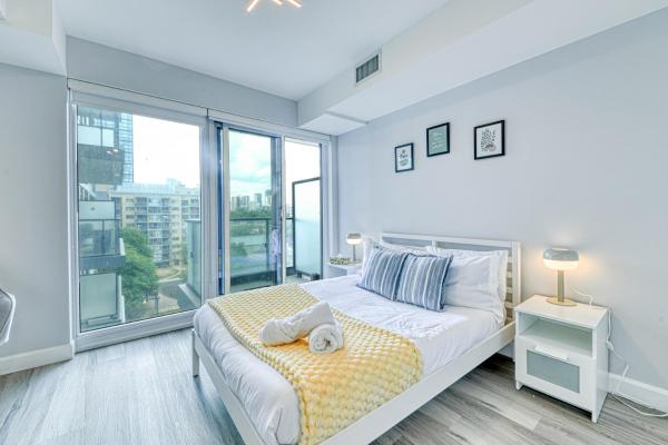 Urban Serenity Studio Suite - Downtown - Toronto