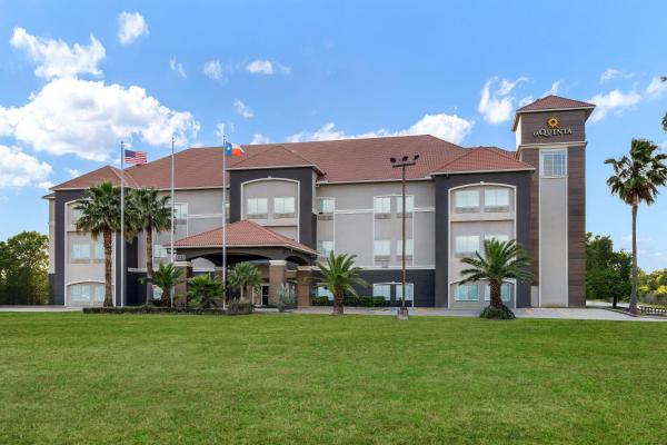 La Quinta By Wyndham Alvin - League City, TX