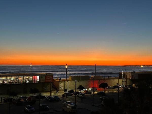 The View - Sea, Surf And Lisbon - Costa da Caparica