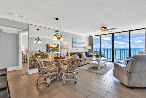 5 O'clock Vibes 3 Br Oceanfront, Pools, Hot Tubs - Murrells Inlet, SC
