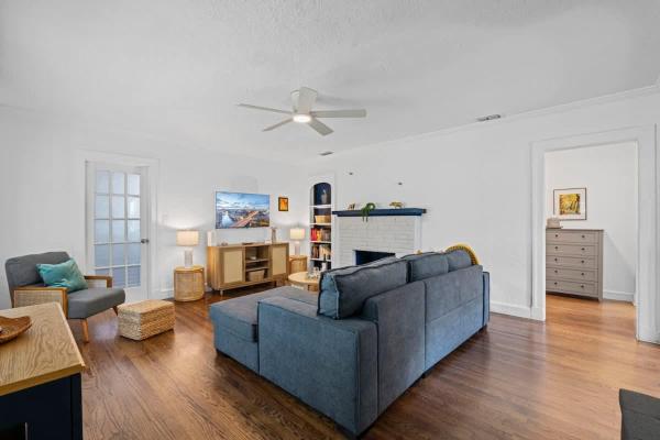 Belote Place Bungalow - Jacksonville, FL