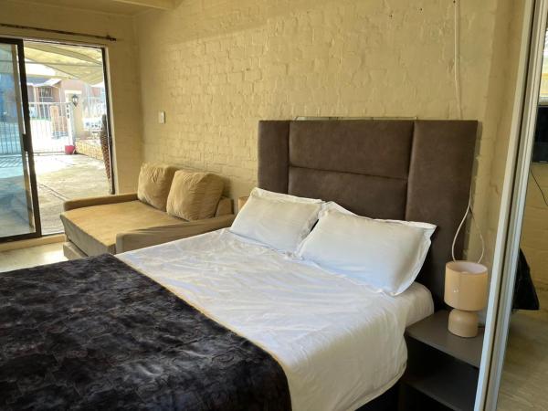 På bilden syns objektet Cozy Calm Apartment with Pool som ligger i staden De Grendel.