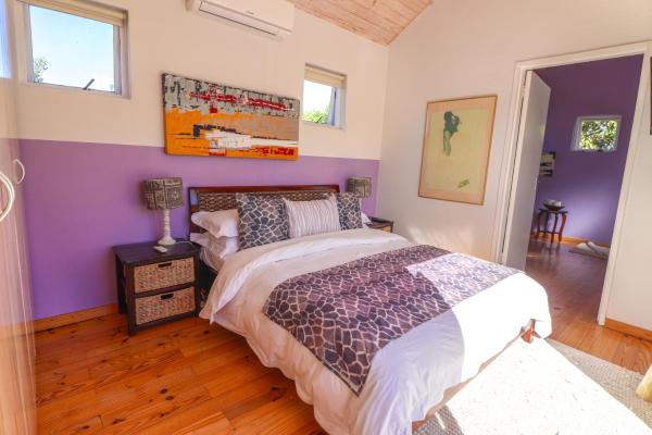 A la foto es mostra l'objecte Airconditioned Apartment for 3 guests. situat a la ciutat de Hermanus.
