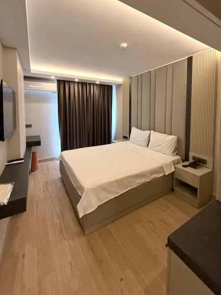 A la foto es mostra l'objecte Kayalar Hotel situat a la ciutat de Antalya.
