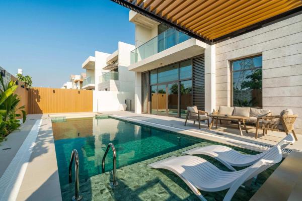 4bed Villa With Maid & Driver Room Private Pool - Dubai