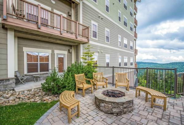Soaring Eagle # 216 2 Bedrooms, 2 Full Baths:slopeside, Hot Tubs, Underground Parking - Snowshoe, WV