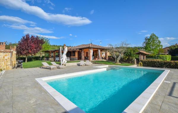 Gorgeous Home In Todi - Todi