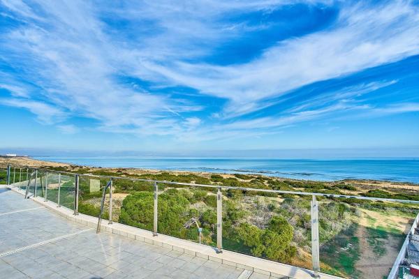 A la foto es mostra l'objecte Espanhouse Pinada Beach situat a la ciutat de La Marquesa.