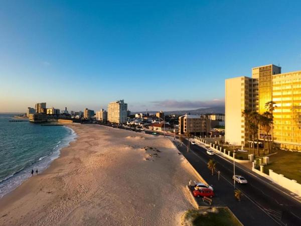 Sea Esta On Beach - Somerset West