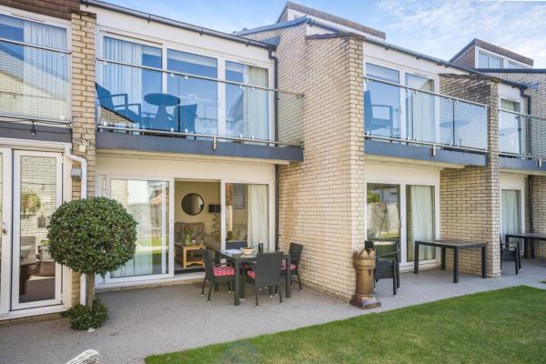 3 Bed In Christchurch Oc-r27898 - Southbourne