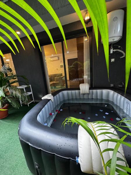 Ory Luxury Garden Jacuzzi - Abidjan