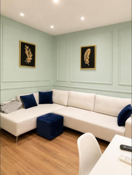 Central Apartment With Balcony - Tirana