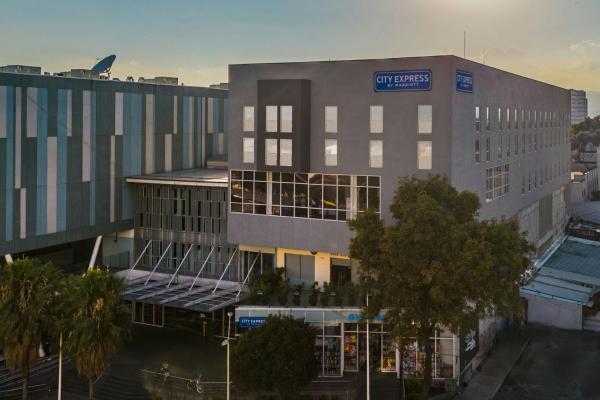 City Express By Marriott La Raza - Mexico City