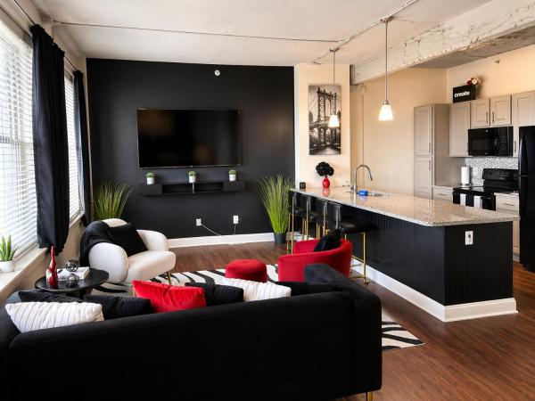 Emluxe - Memphis, TN
