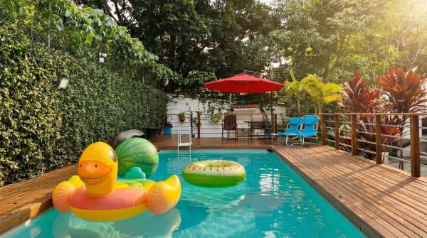 Na zdjęciu widoczny jest obiekt Nice Mansion AC 6BR Pool,Básquet,Playground,Games położony w mieście Envigado.