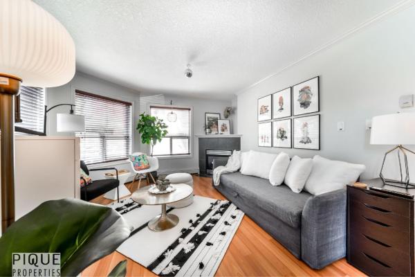 Luxury Duo Suites - King Bed - Ac - Patio - Ugpark - Edmonton