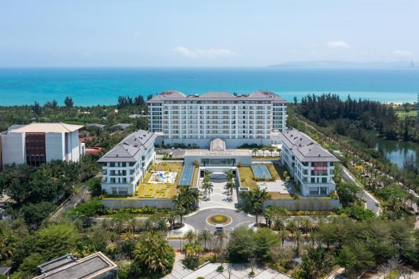 På billedet ses objektet Begonia Hotel beliggende i byen Baoting.