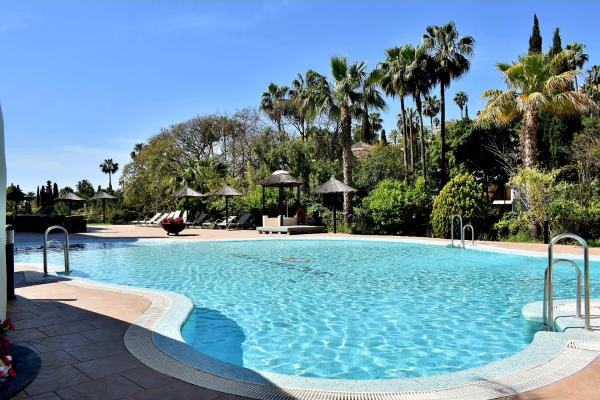 Bhost - Aloha Hill - Puerto Banús