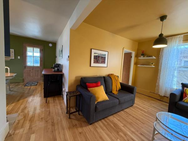 Chez Stéphanie Cocon Familiale Avec Stationnement Gratuit Ev - Quebec City