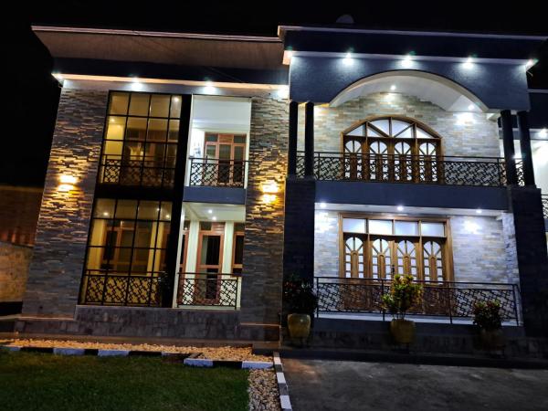 Royce's Apartment - Rwanda
