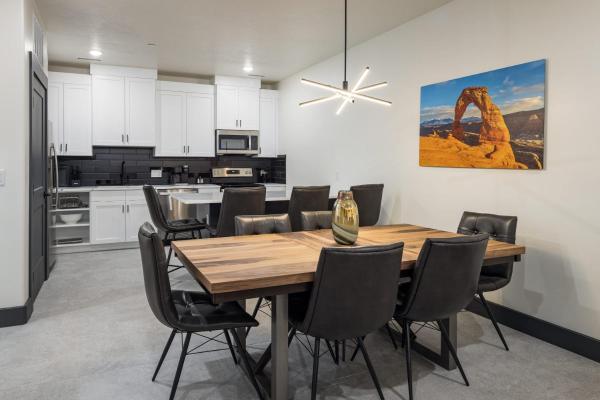 Na foto é possível ver o objeto Vizcaya #9 - Moab's Newest Luxury Rental localizado na cidade de Moab.