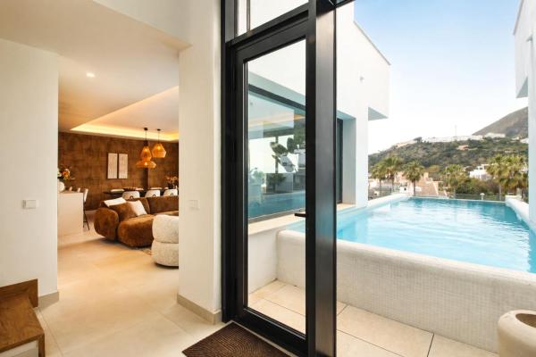 Luxury 4-bedroom House Rental In Benalmádena With Private Pool - Benalmádena