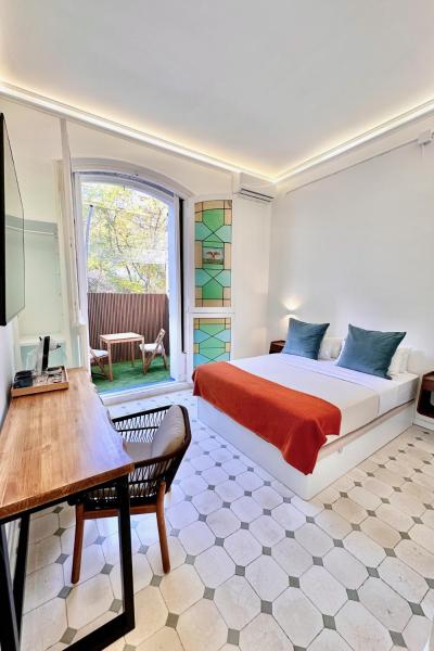 DON FABRiZZiO, Barcelona