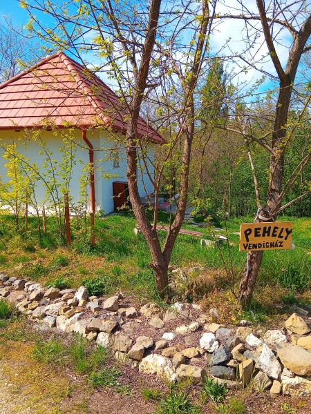 Pehely Vendégház - Balatonfenyves
