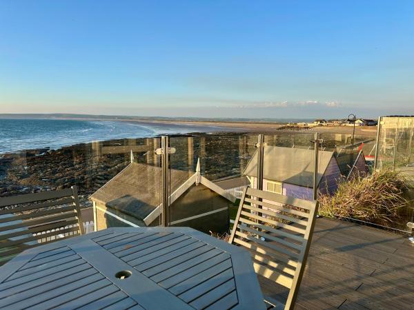 Westward Ho! Sea View Retreat - Family-friendly Coastal Home - Westward Ho!