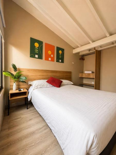 PROVENZA Poblado Apartamento para 4 personas MAN302 By Roots Rentals, Medellín