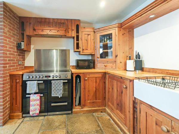 4 Bed In Lymington Oc-c41423 - Lymington