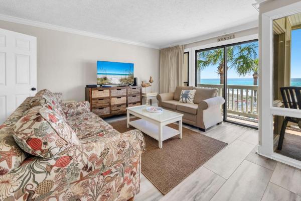 Latitude 29 #17 - Laguna Beach, FL