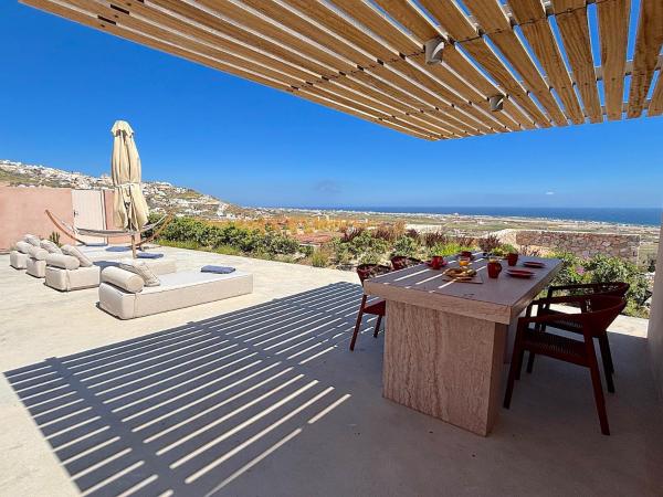 Villa Helionira - Santorini