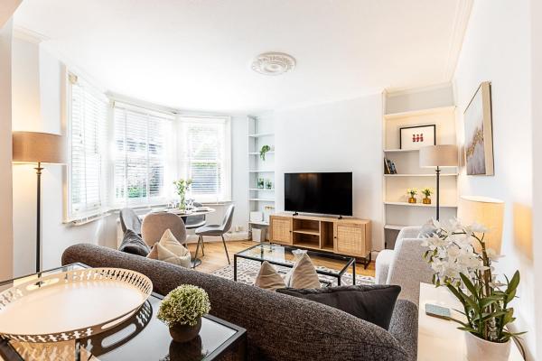 Stylish Fulham Apartment With Private Garden - Fulham