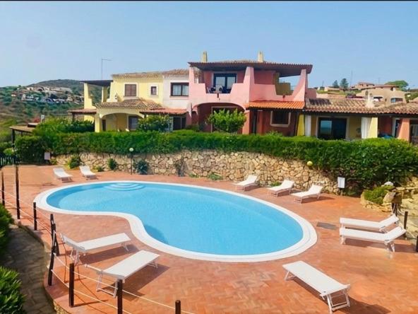Villetta Girasole, Piscina, Vista Mare, Wifi - Olbia