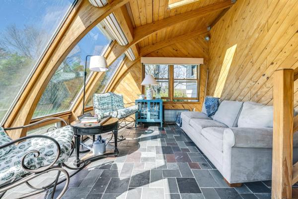 Cozy Retreat W/ Sunroom Near Binghamton University - Maine, NY